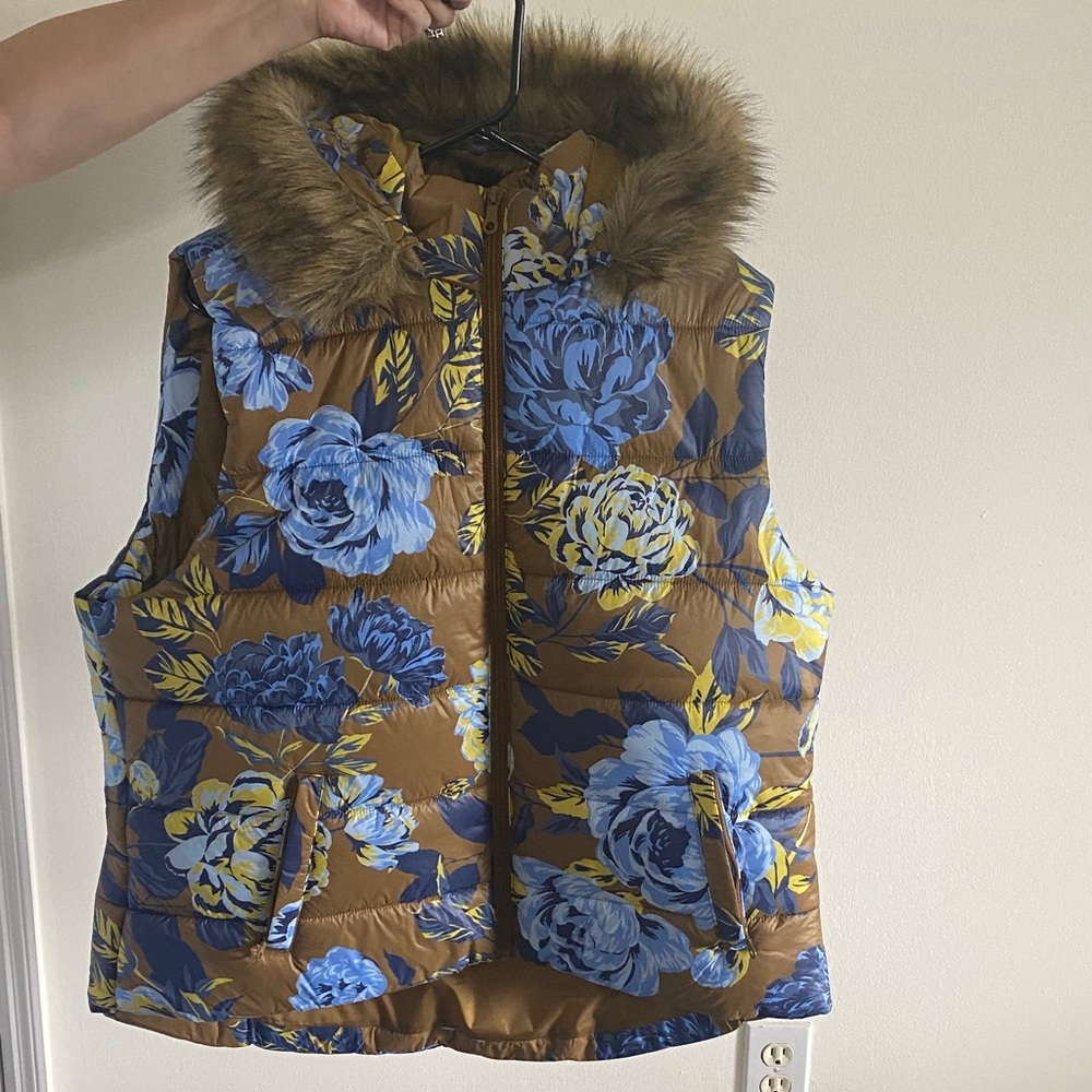 American Eagle Outfitters Floral Puffer Vest - Brown and Blue